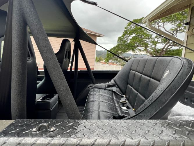 Unknown-Bronco-1969-Gray-Black-8