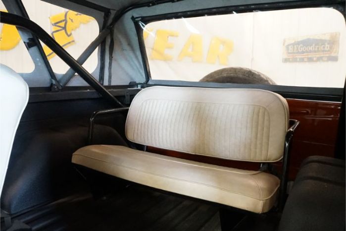 Unknown-Bronco-1969-Orange-Cream-20