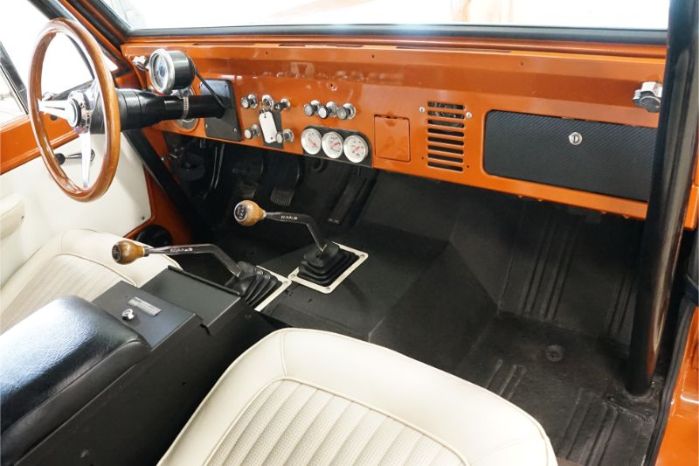 Unknown-Bronco-1969-Orange-Cream-21