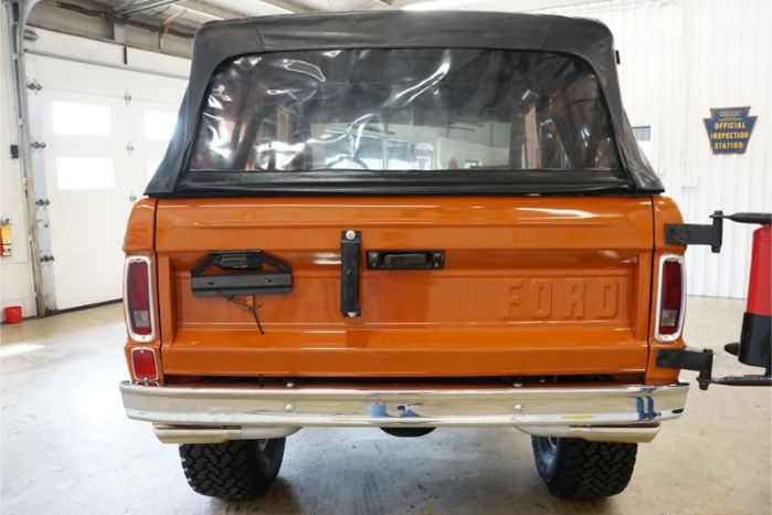 Unknown-Bronco-1969-Orange-Cream-30