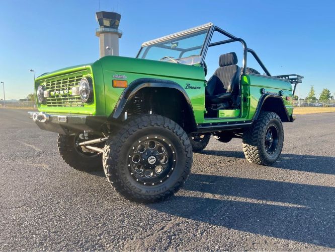 Unknown-Bronco-1970-Green-15