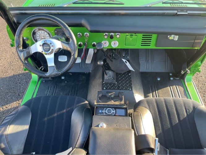Unknown-Bronco-1970-Green-6