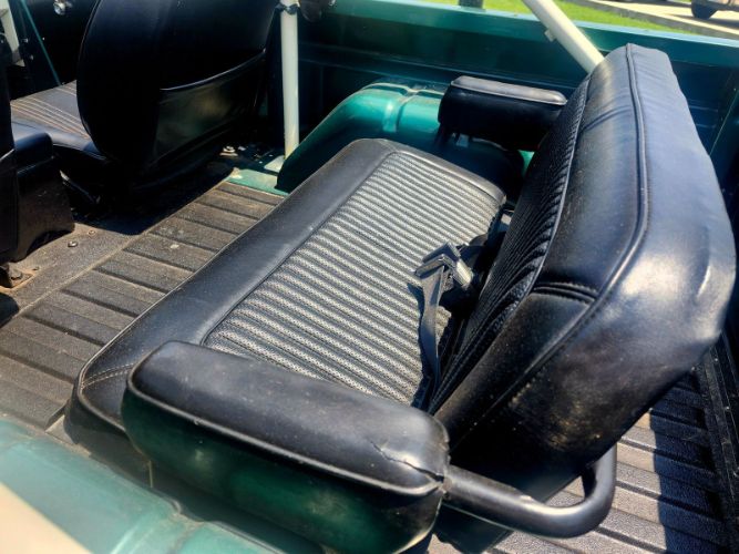 Unknown-Bronco-1970-Green-Black-16