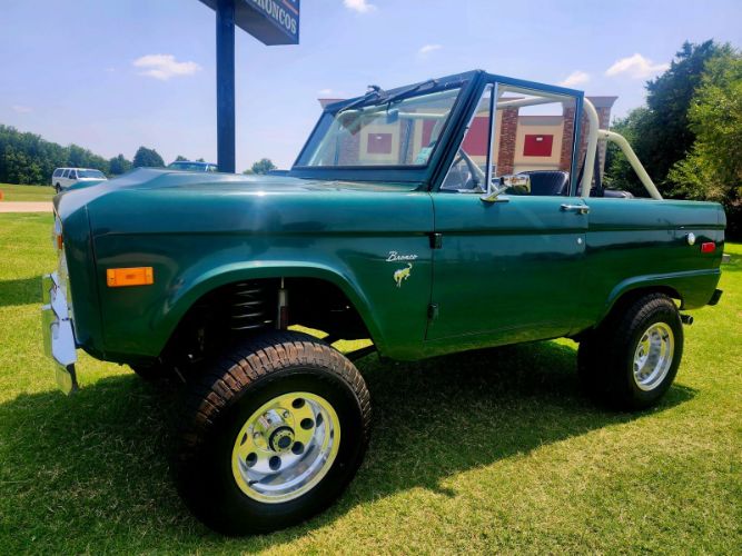 Unknown-Bronco-1970-Green-Black-19
