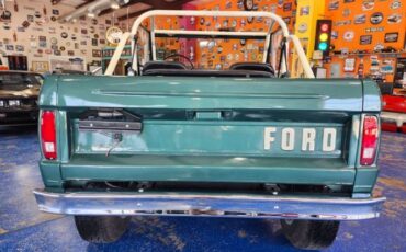 Unknown-Bronco-1970-Green-Black