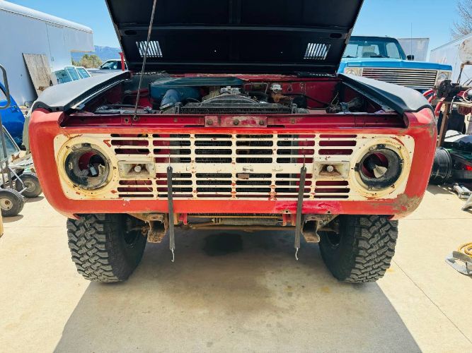 Unknown-Bronco-1970-Orange-12