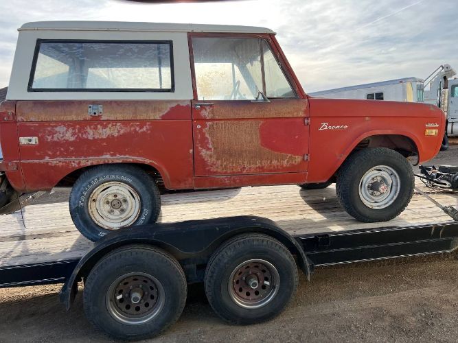Unknown-Bronco-1970-Orange-18