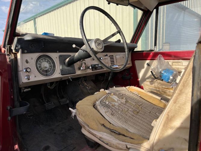 Unknown-Bronco-1970-Orange-9