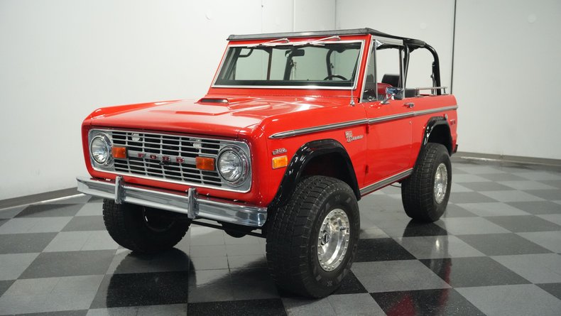 Unknown-Bronco-1970-Red-Black-ampamp-Red-17