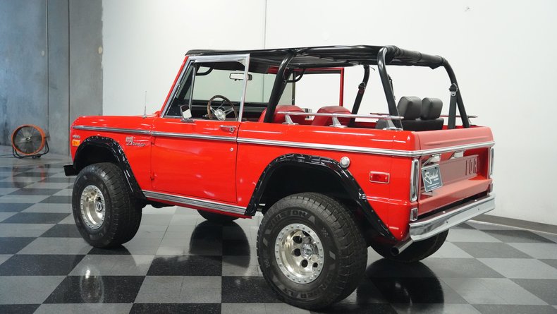 Unknown-Bronco-1970-Red-Black-ampamp-Red-19
