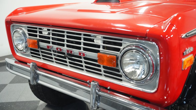 Unknown-Bronco-1970-Red-Black-ampamp-Red-2