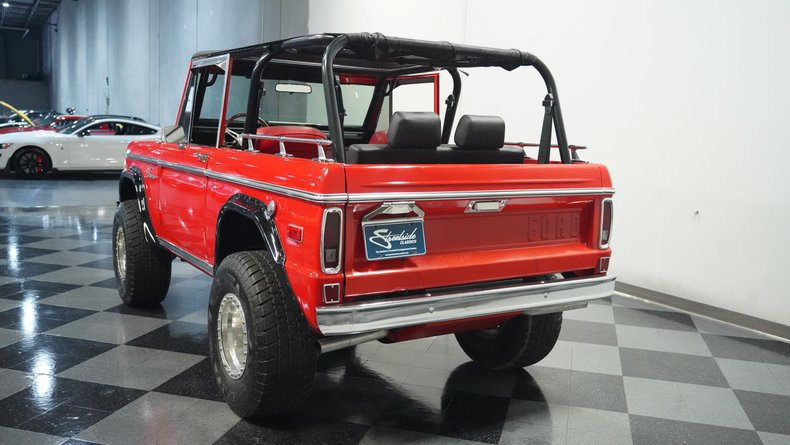 Unknown-Bronco-1970-Red-Black-ampamp-Red-20