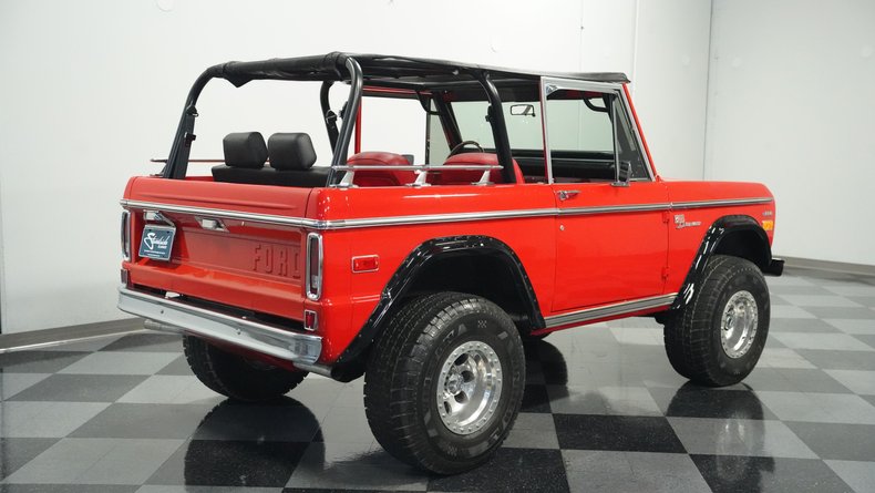 Unknown-Bronco-1970-Red-Black-ampamp-Red-23