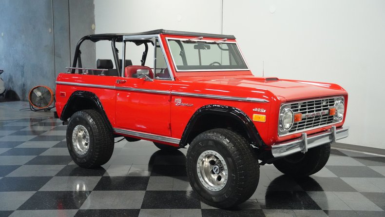 Unknown-Bronco-1970-Red-Black-ampamp-Red-25