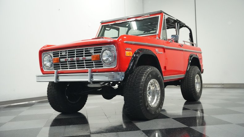 Unknown-Bronco-1970-Red-Black-ampamp-Red-29
