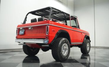 Unknown-Bronco-1970-Red-Black-ampamp-Red-34