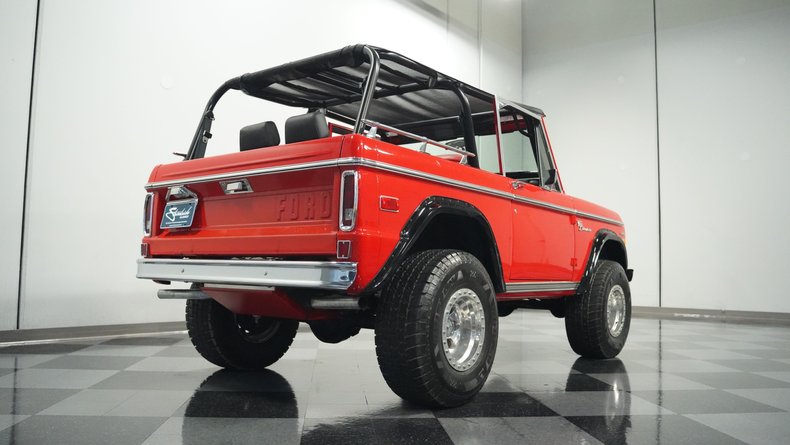 Unknown-Bronco-1970-Red-Black-ampamp-Red-34