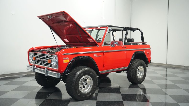 Unknown-Bronco-1970-Red-Black-ampamp-Red-36