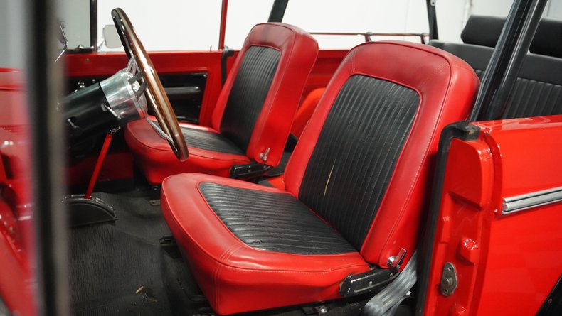 Unknown-Bronco-1970-Red-Black-ampamp-Red-41