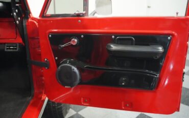Unknown-Bronco-1970-Red-Black-ampamp-Red-7