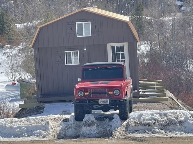 Unknown-Bronco-1970-Red-Red-13