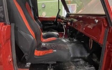 Unknown-Bronco-1970-Red-Red-9
