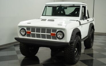 Unknown-Bronco-1970-White-Black-23