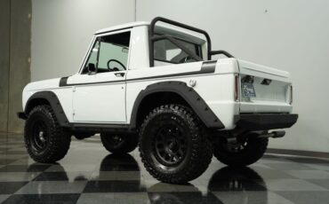 Unknown-Bronco-1970-White-Black-29