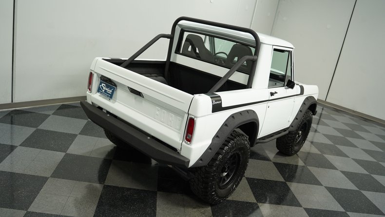Unknown-Bronco-1970-White-Black-30