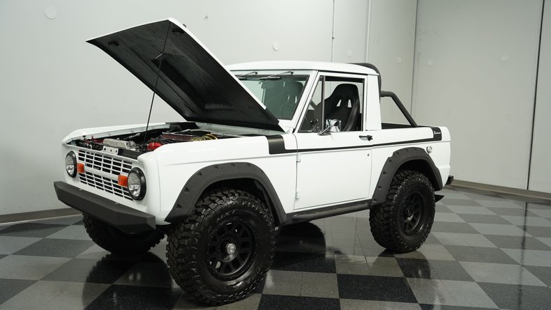 Unknown-Bronco-1970-White-Black-36