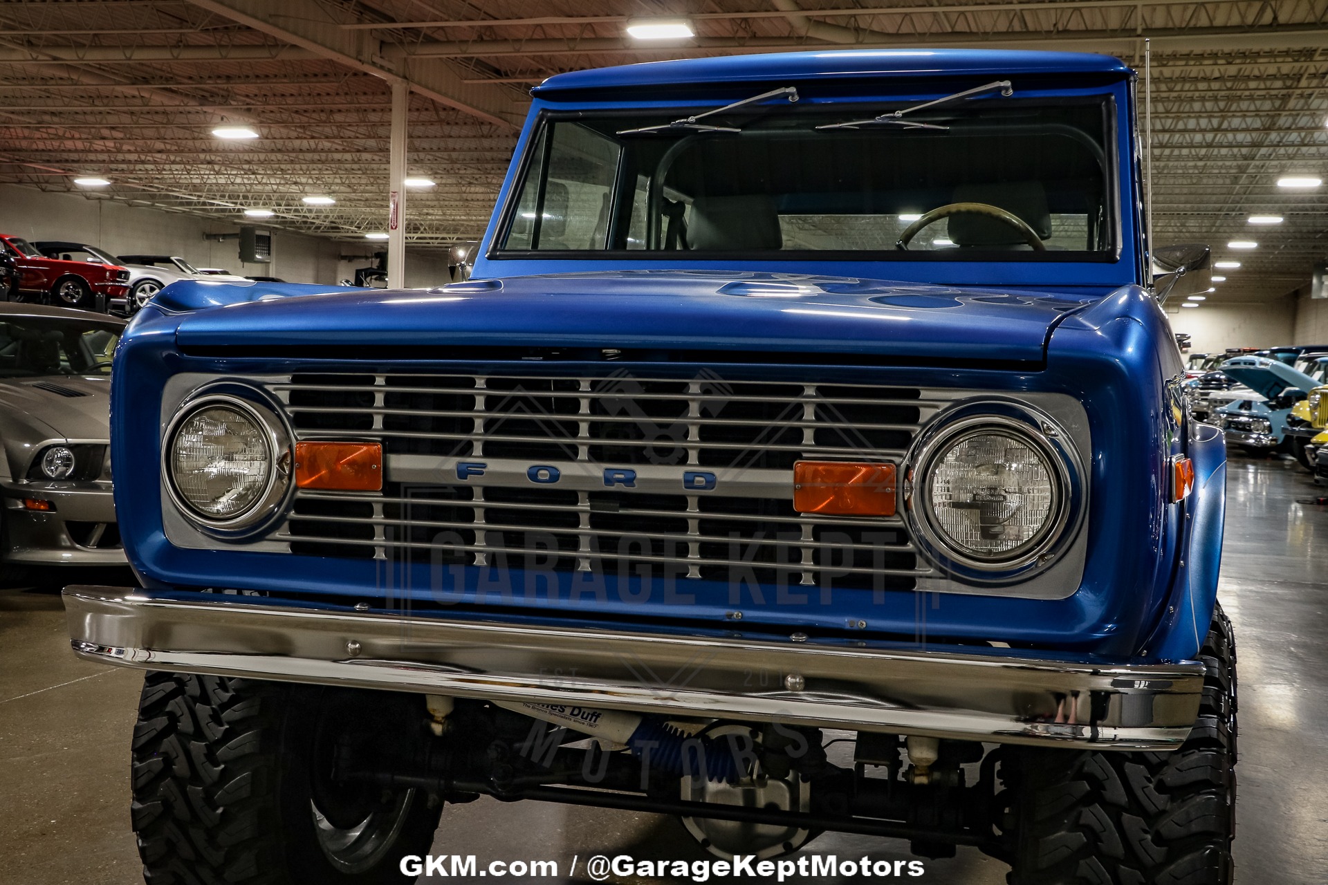 Unknown-Bronco-1971-Blue-Gray-24