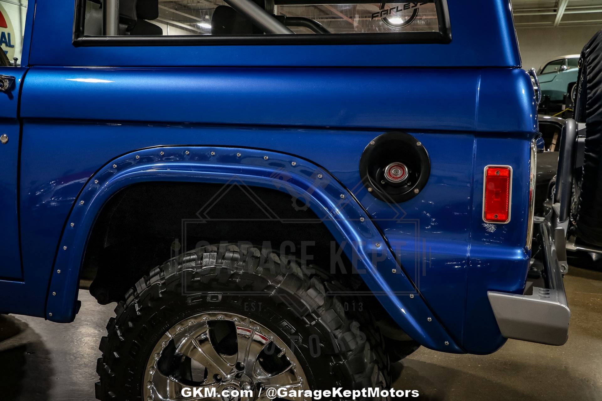 Unknown-Bronco-1971-Blue-Gray-37