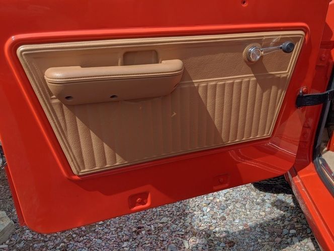Unknown-Bronco-1971-Calypso-Coral-Brown-7