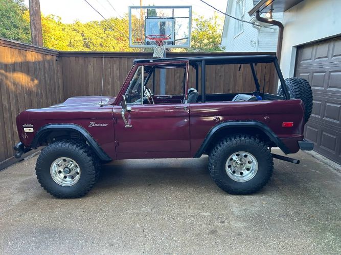 Unknown-Bronco-1971-Custom-20