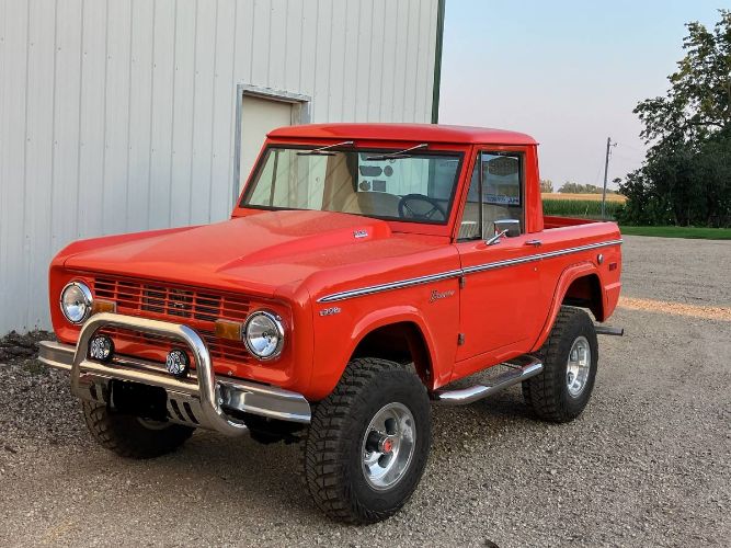 Unknown-Bronco-1971-Orange-2
