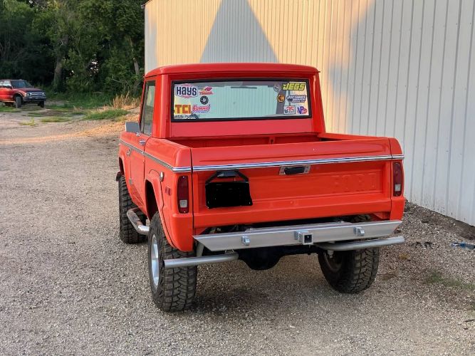 Unknown-Bronco-1971-Orange-3