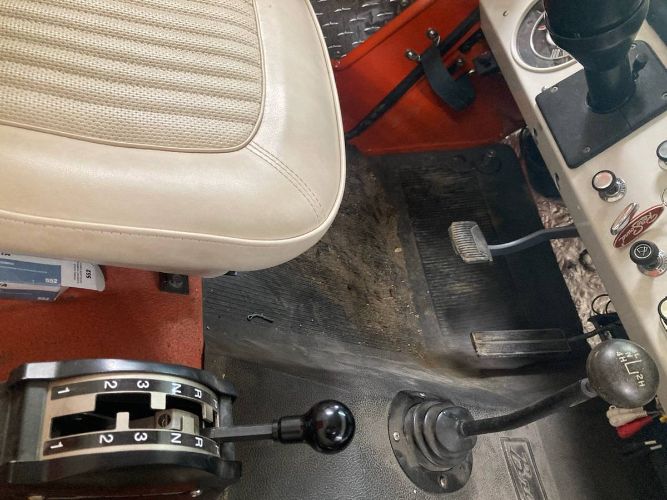 Unknown-Bronco-1971-Orange-4