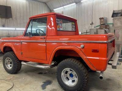 Unknown-Bronco-1971-Orange-8
