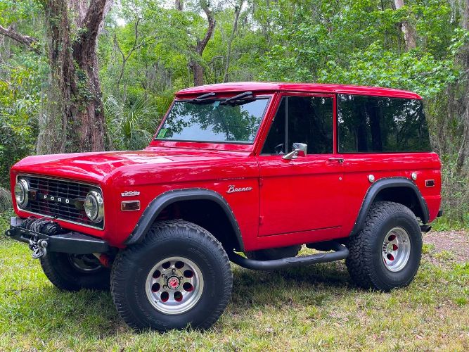 Unknown-Bronco-1972-Fire-Engine-Red-Black-Vinyl-5