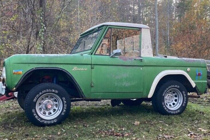 Unknown-Bronco-1972-Green-GreenTan-10