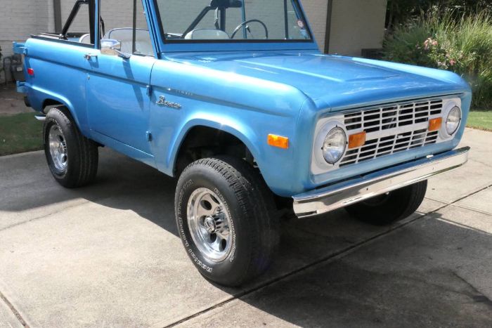 Unknown-Bronco-1973-Brittney-Blue-10