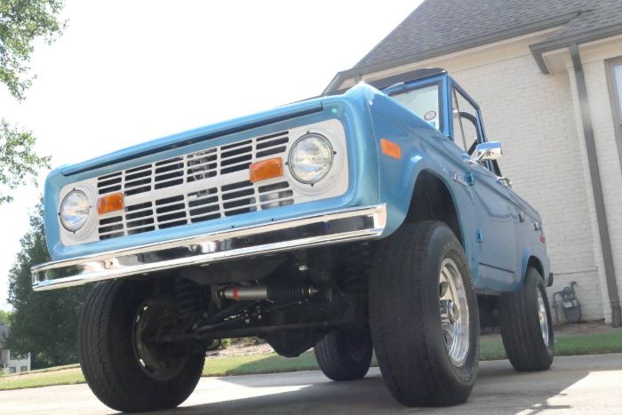 Unknown-Bronco-1973-Brittney-Blue-17