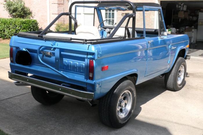 Unknown-Bronco-1973-Brittney-Blue-2