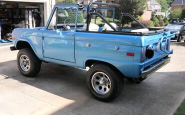 Unknown-Bronco-1973-Brittney-Blue