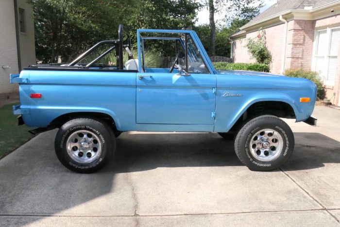 Unknown-Bronco-1973-Brittney-Blue-5