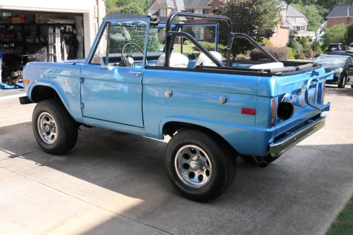 Unknown-Bronco-1973-Brittney-Blue