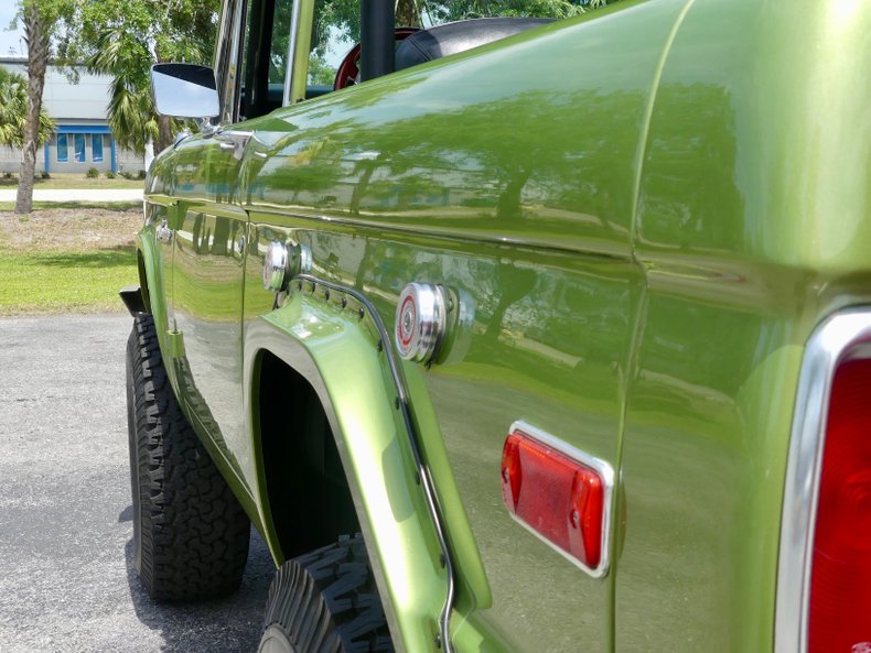 Unknown-Bronco-1973-Limestone-Green-Meta-Black-28