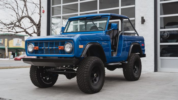 Unknown-Bronco-1973-Metallic-Blue-2