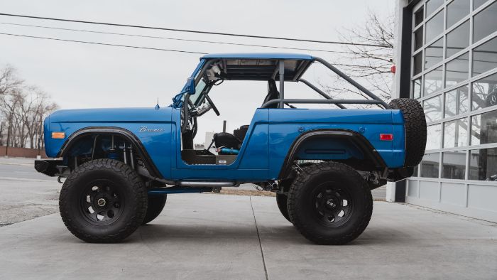 Unknown-Bronco-1973-Metallic-Blue-9