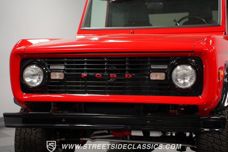 Unknown-Bronco-1973-Viper-Red-Black-22